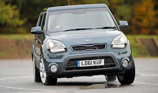 Kia Soul front cornering