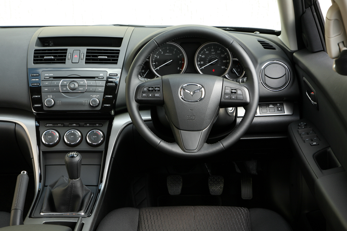 Mazda 6 dash