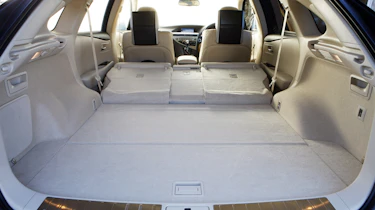 Lexus RX 450h seats down