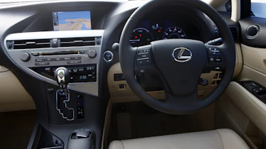 Lexus RX 450h interior