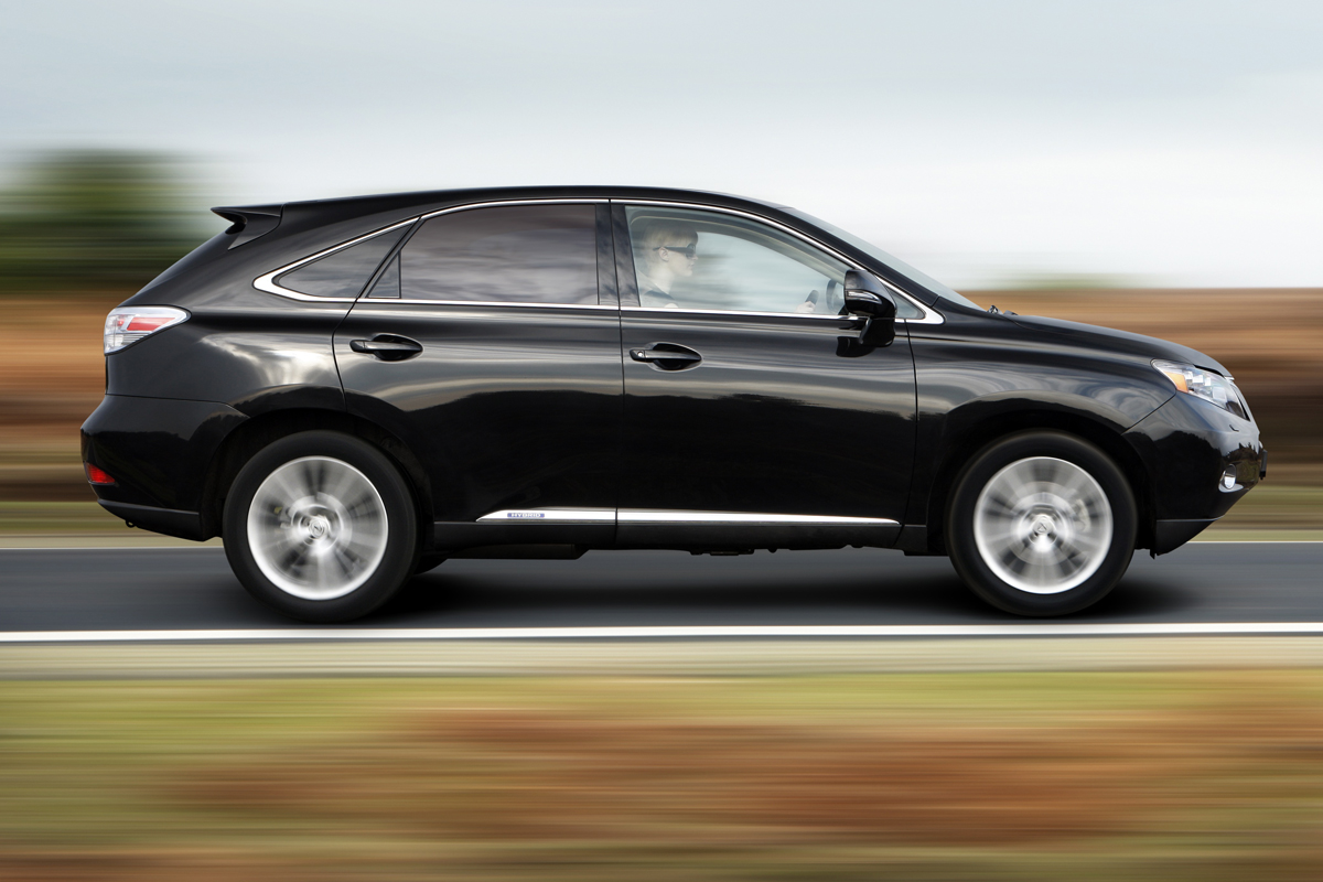 Lexus RX 450h profile