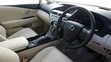 Lexus RX 450h dash