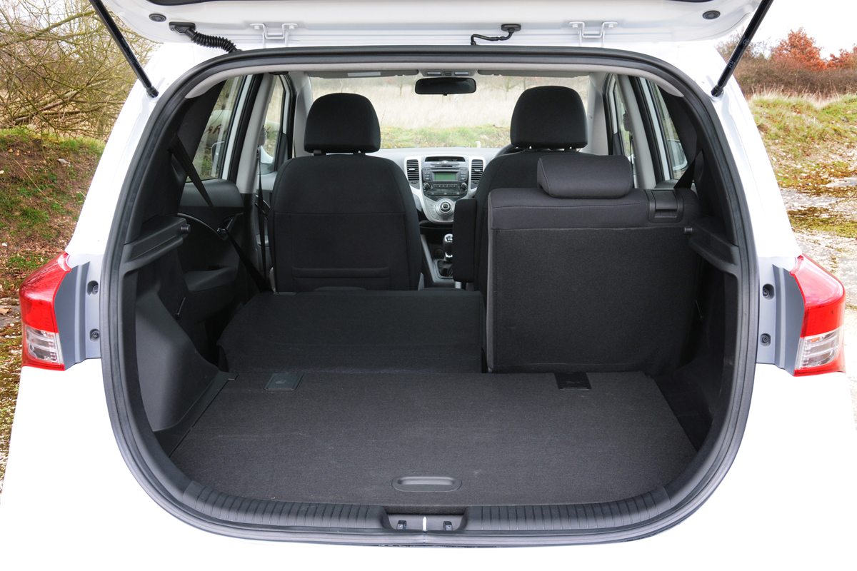 Hyundai ix20 boot
