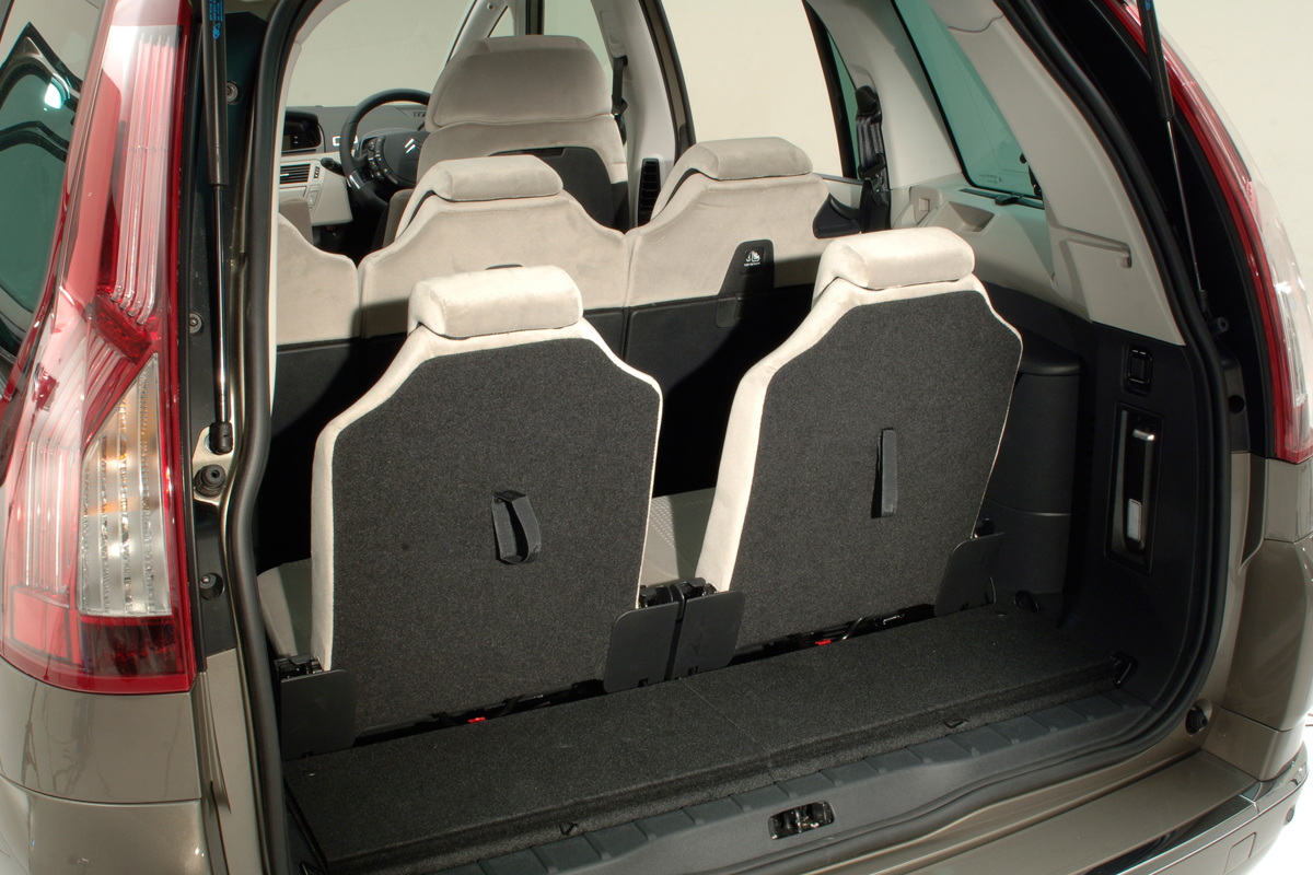 Citroen C4 Picasso boot
