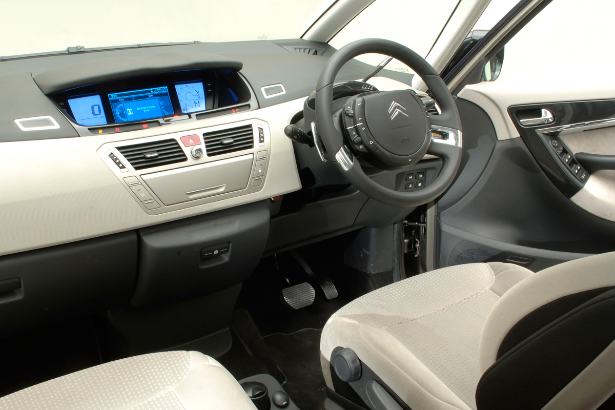 Citroen C4 Picasso dash