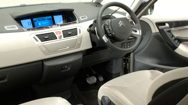 Citroen C4 Picasso dash