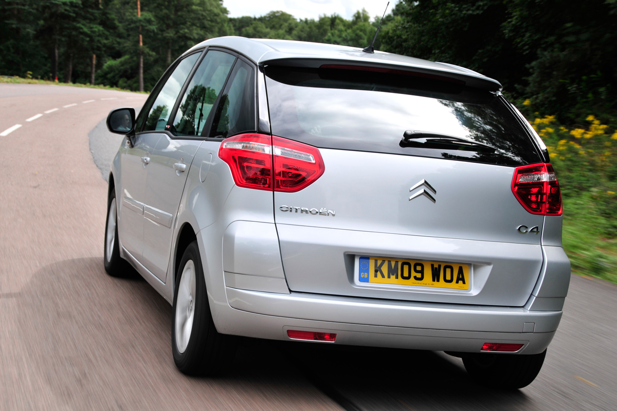 Citroen C4 Picasso rear tracking