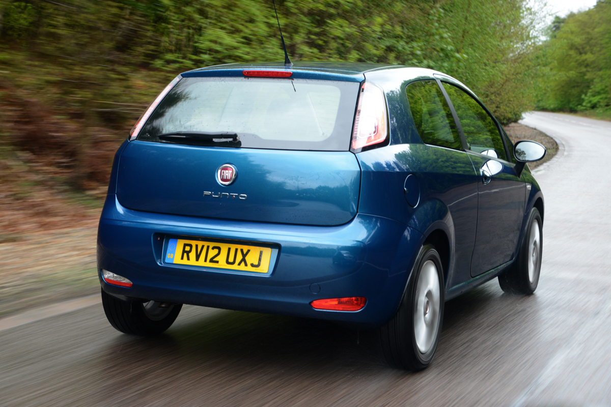 Fiat Punto rear tracking