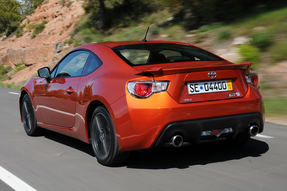 Toyota GT 86 rear tracking