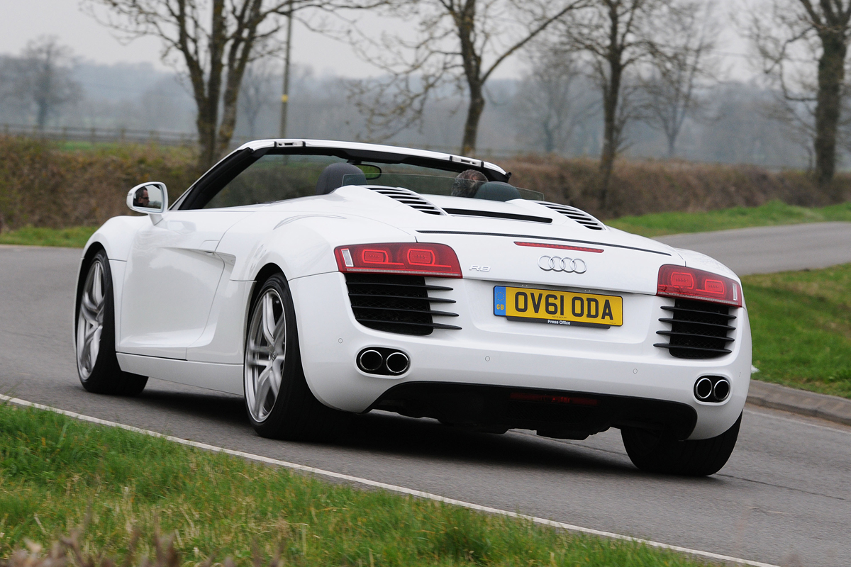 Audi R8 Spyder 4.2 FSI rear cornering
