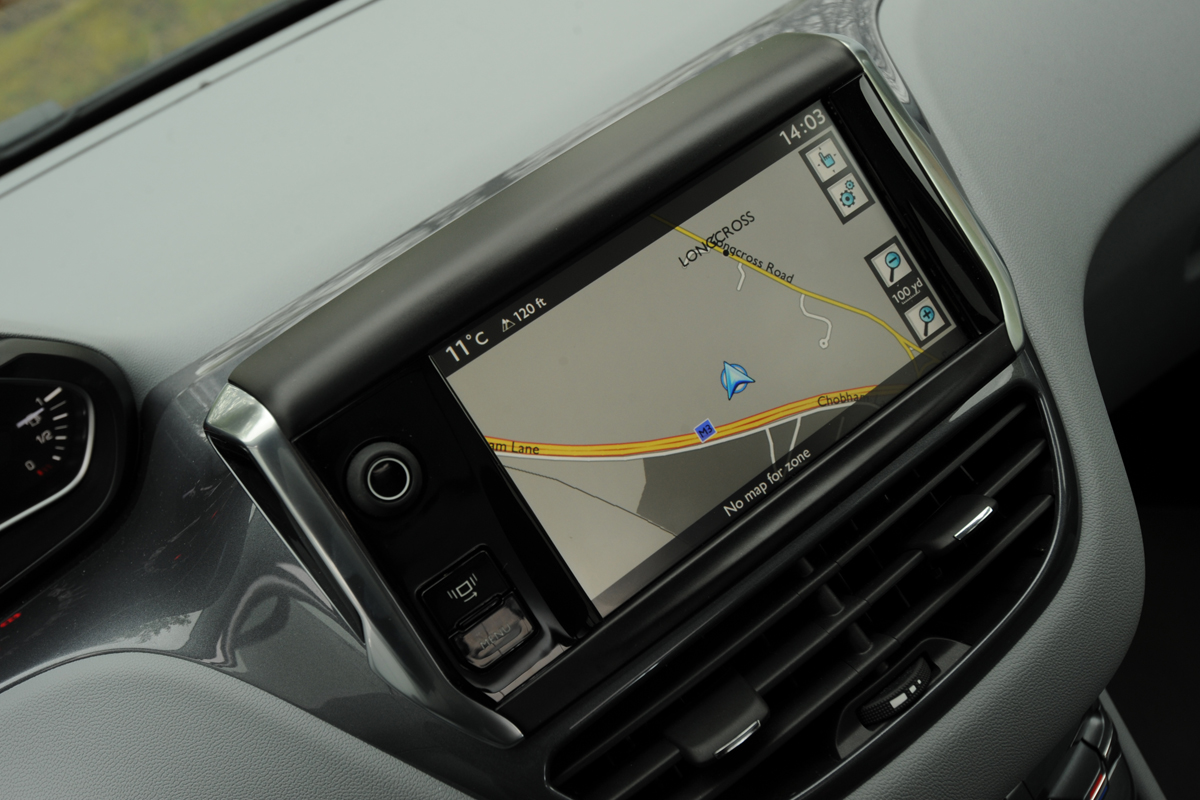 Peugeot 208 1.2 Active sat-nav