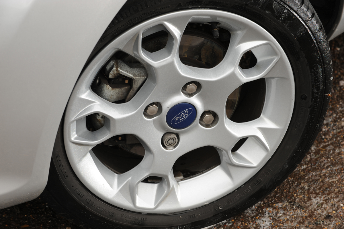 Ford Fiesta 1.25 Zetec wheel