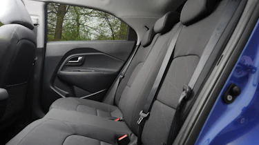 Kia Rio 2 1.25 rear seats