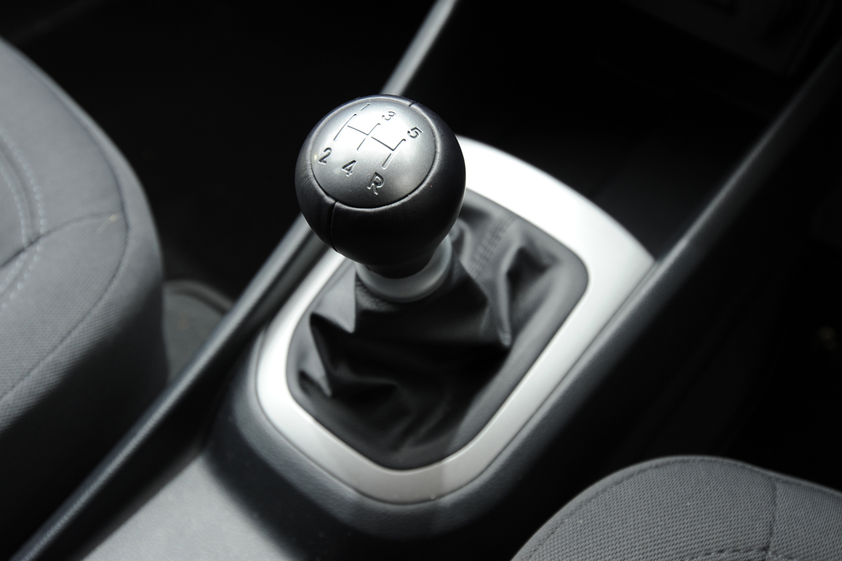 Kia Rio 2 1.25 detail