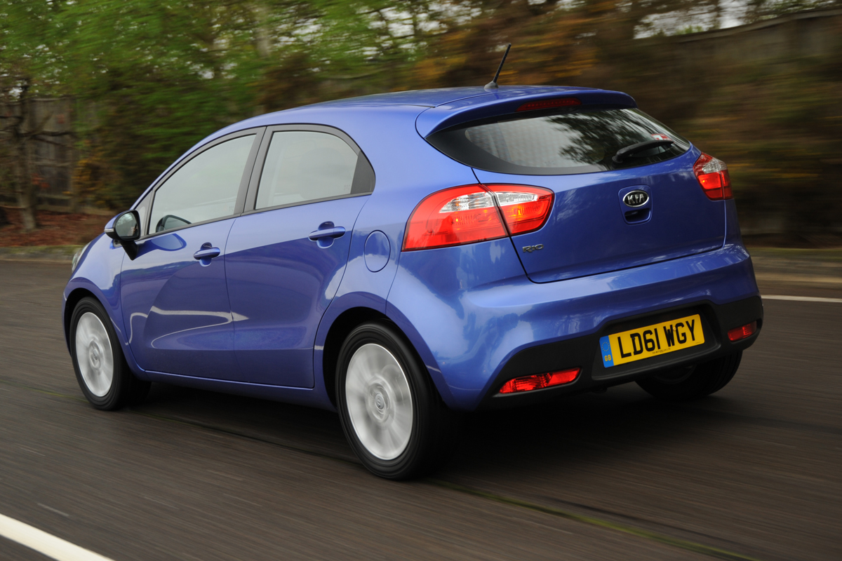 Kia Rio 2 1.25 rear tracking