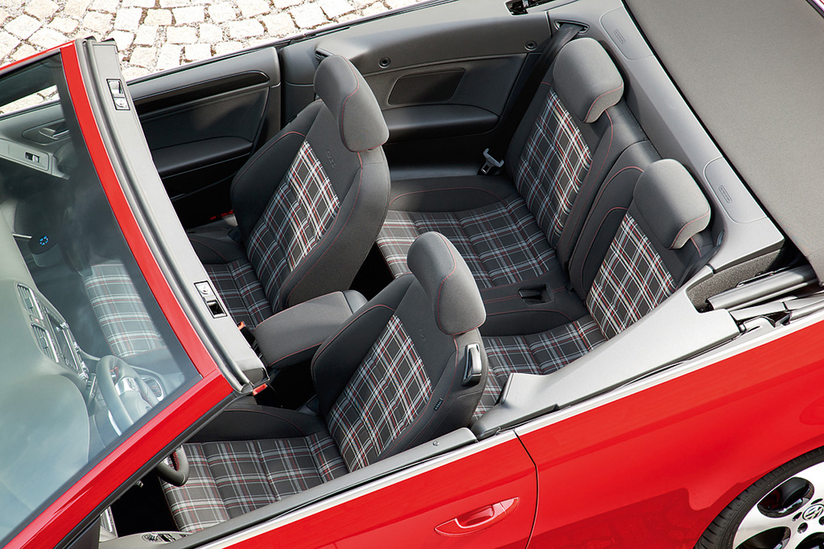 VW Golf GTI Cabriolet seats