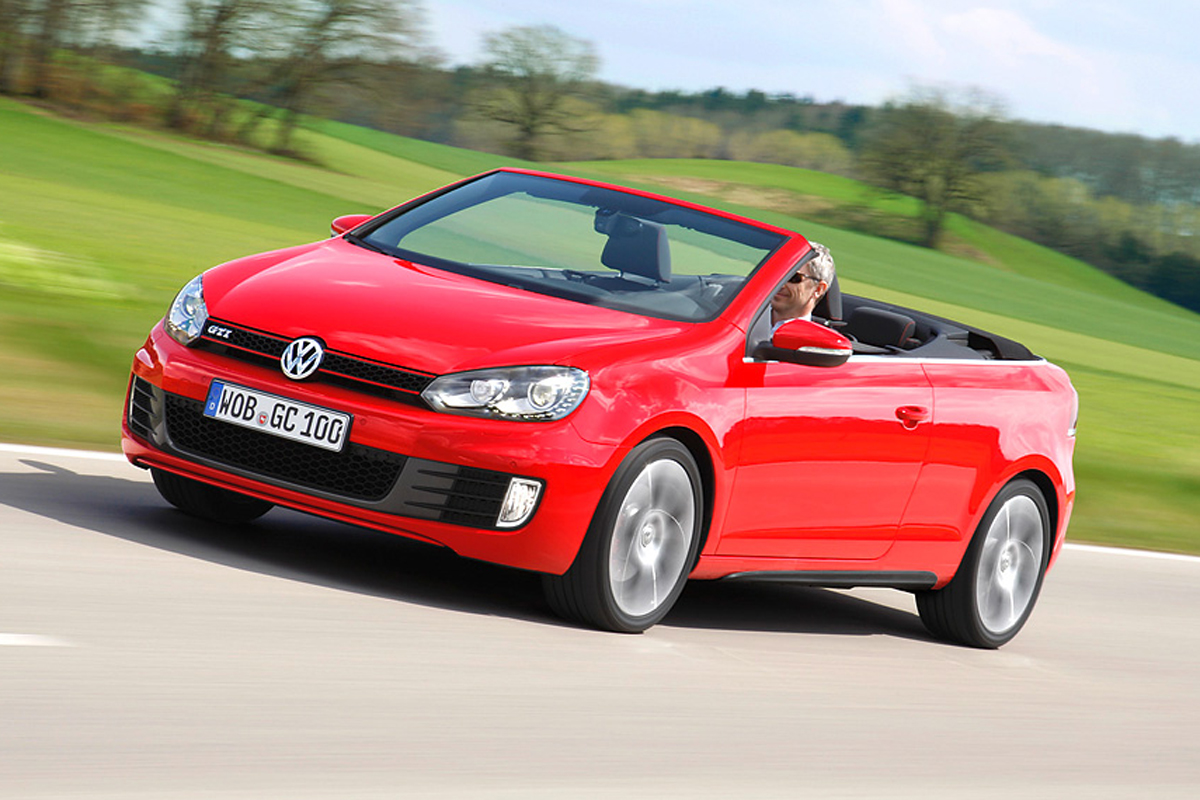 VW Golf GTI Cabriolet front tracking