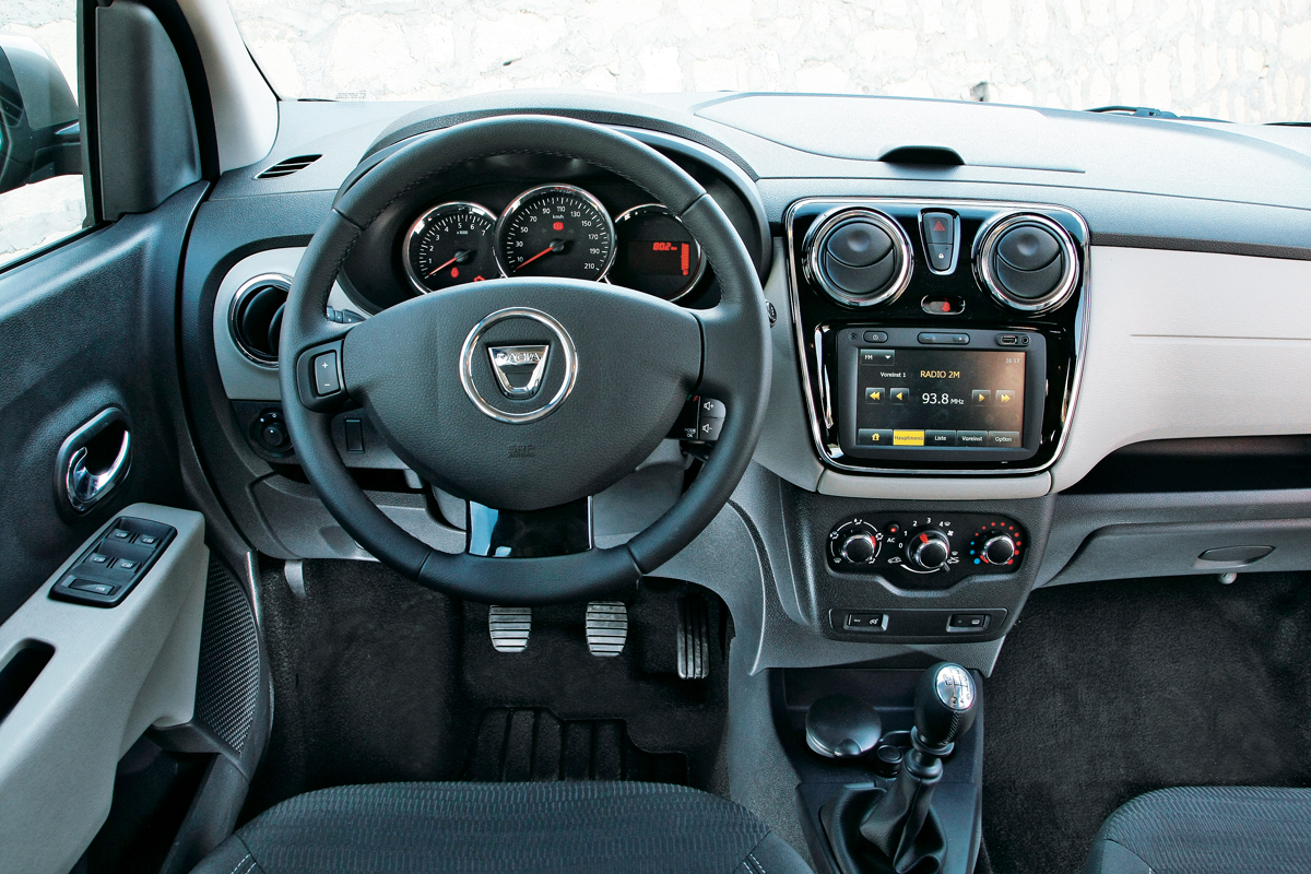 Dacia Lodgy interior