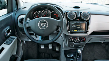 Dacia Lodgy interior