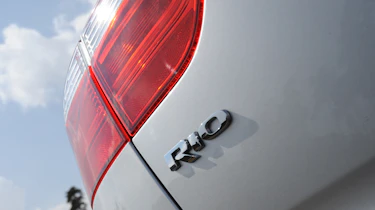 Kia Rio badge