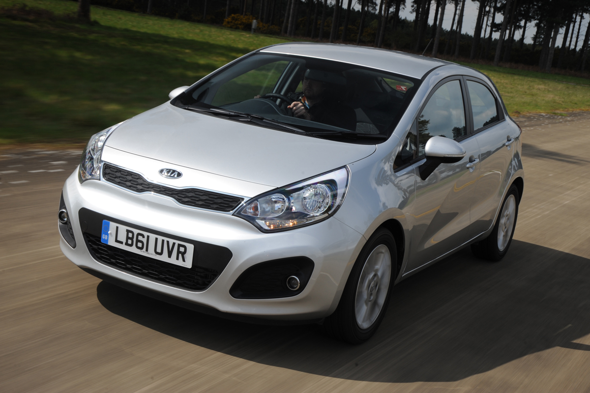 Kia Rio front tracking