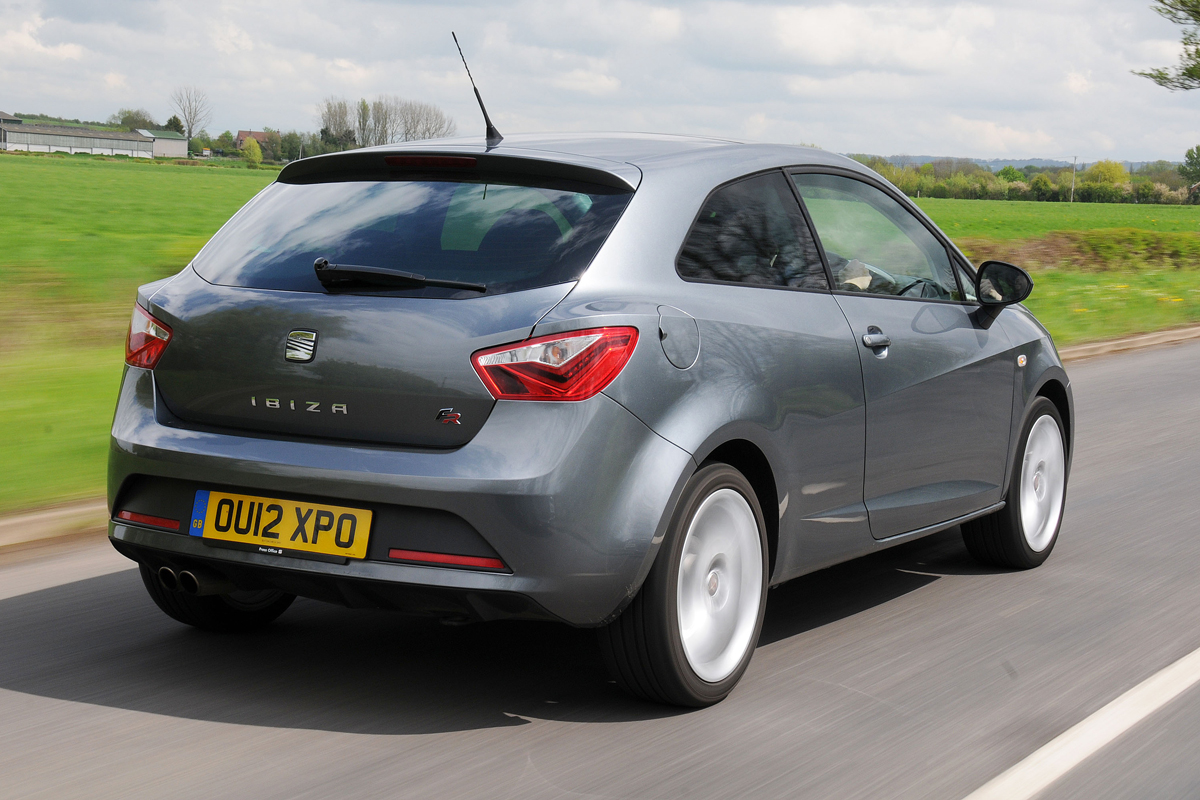 SEAT Ibiza SC FR 1.4 TSI rear tracking