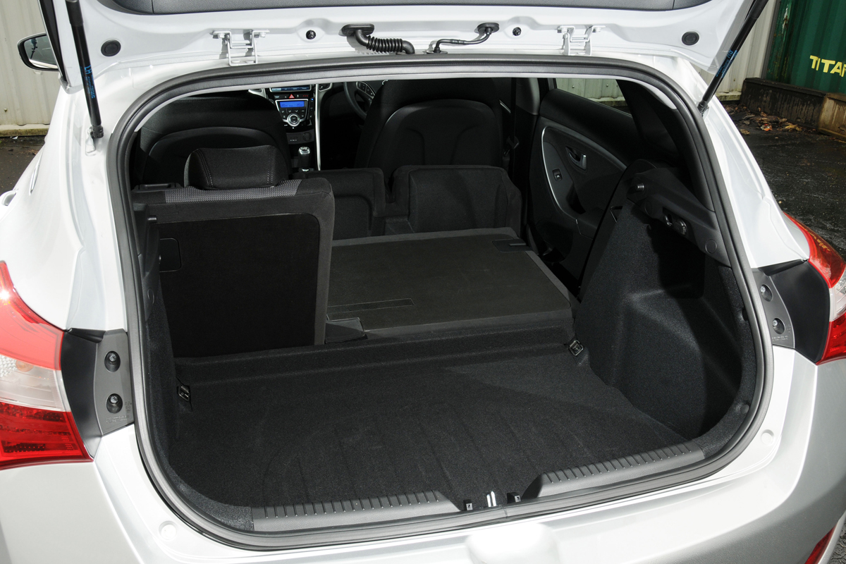Hyundai i30 1.6 CRDi Style Nav boot