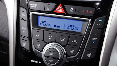 Hyundai i30 1.6 CRDi Style Nav detail