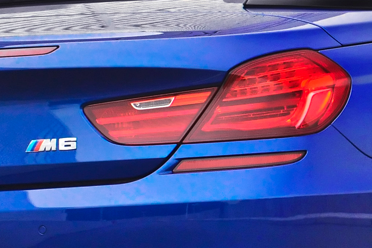 BMW M6 Convertible badge