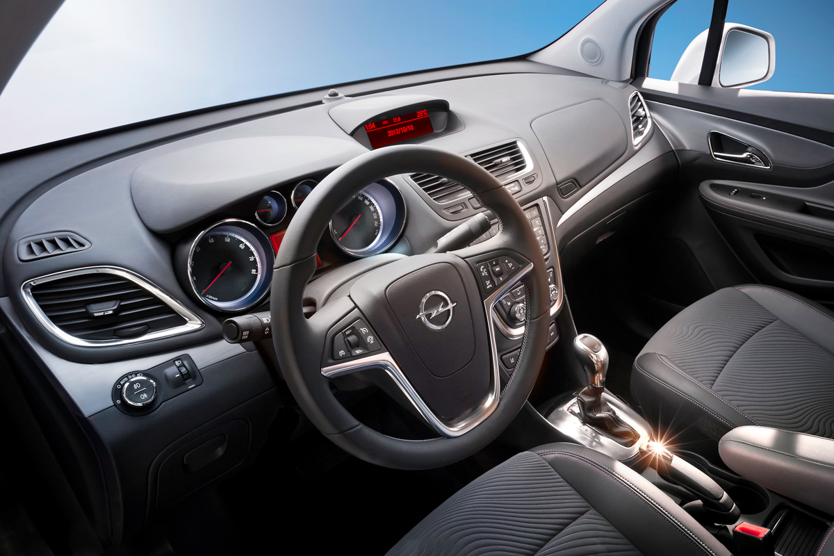 Vauxhall Mokka interior