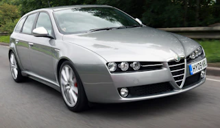 Alfa Romeo 159 Sportwagon estate front tracking