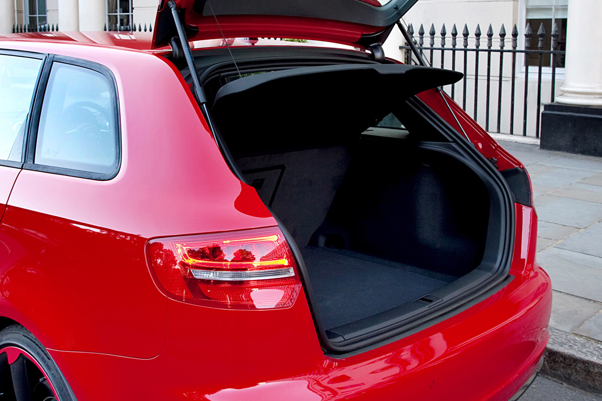 Audi RS3 Sportback boot