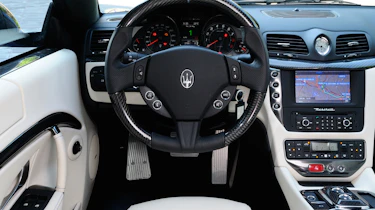 Maserati GranTurismo Sport dash
