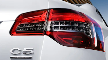 Citroen C5 saloon badge