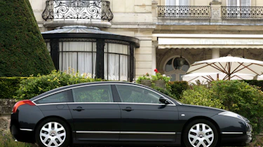 Citroen C6 saloon profile