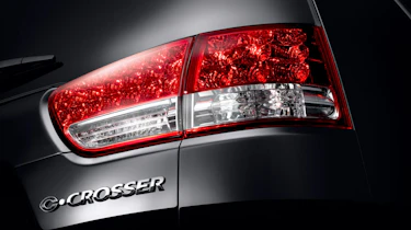Citroen C-Crosser mpv badge
