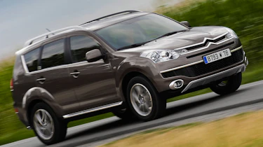 Citroen C-Crosser mpv front tracking