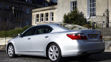 Lexus LS saloon rear