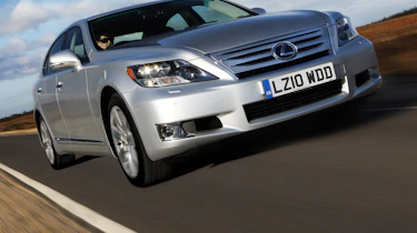 Lexus LS saloon front tracking