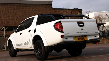 Mitsubishi L200 pickup rear