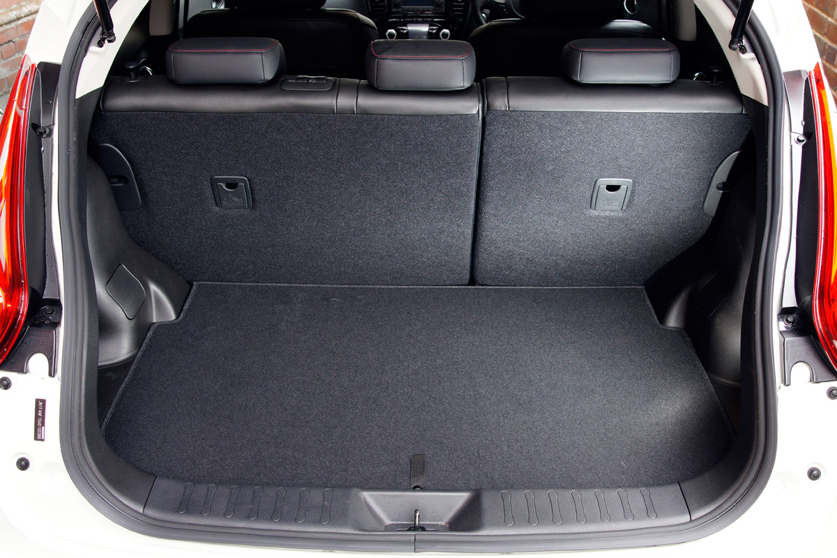 Nissan Juke mpv boot