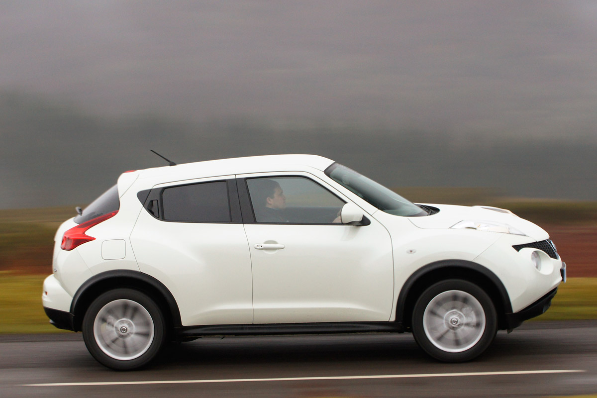 Nissan Juke mpv profile