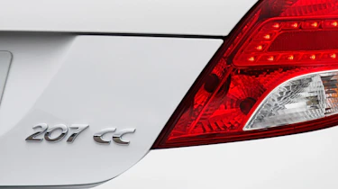 Peugeot 207CC convertible badge