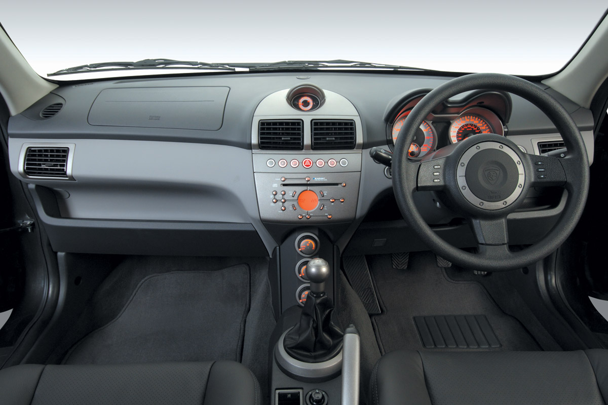 Proton Gen-2 hatchback dash
