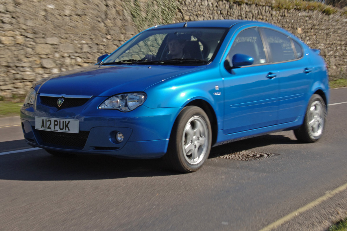 Proton Gen-2 hatchback front tracking