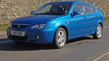 Proton Gen-2 hatchback front tracking