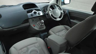 Renault Kangoo mpv dash
