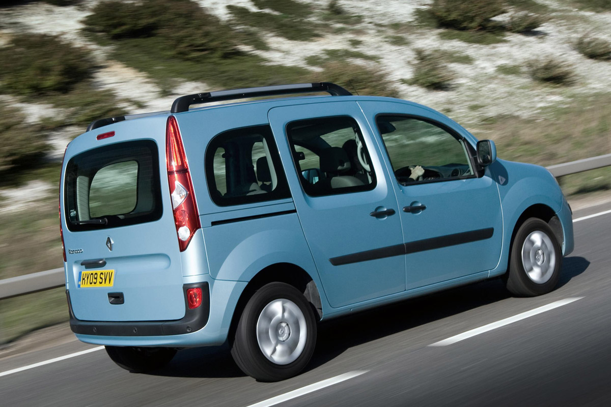 Renault Kangoo mpv rear tracking
