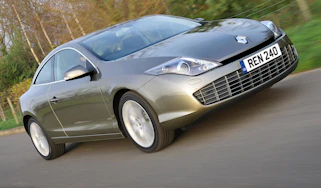 Renault Laguna Coupe front tracking