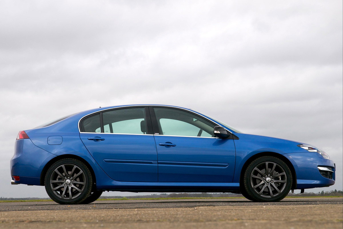 Renault Laguna hatchback profile